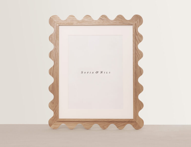 White oak 16x20 scalloped frame, front view