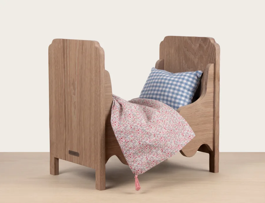 Doll bedding